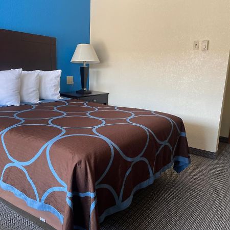 Amerivu Inn & Suites 오 클레어 외부 사진